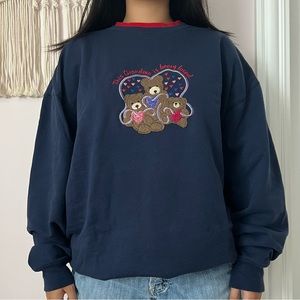 Vintage Embroidered Bear Grandma Crewneck🧸